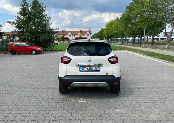 Renault Captur cena 47900 przebieg: 77000, rok produkcji 2018 z Poznań małe 137